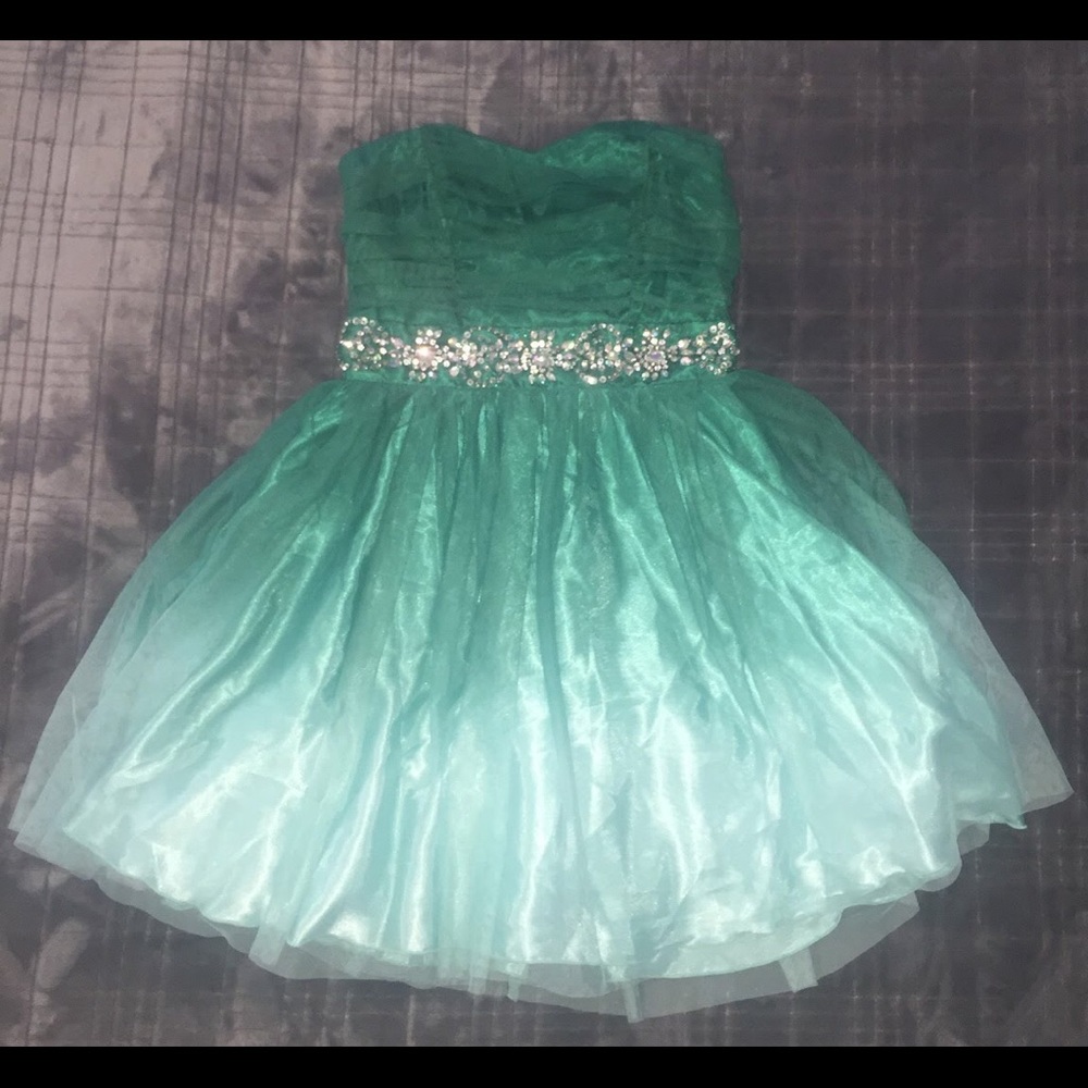 PROM DRESS